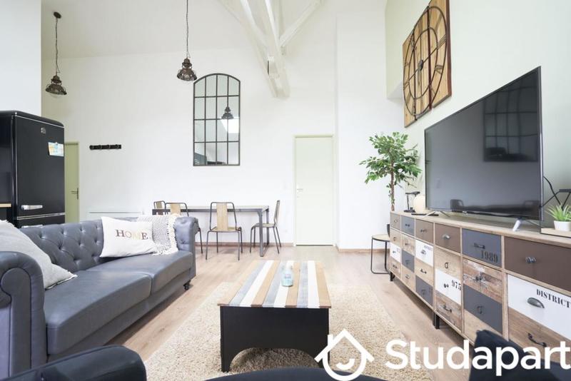 Chambre - 10 m² - 1 pièce