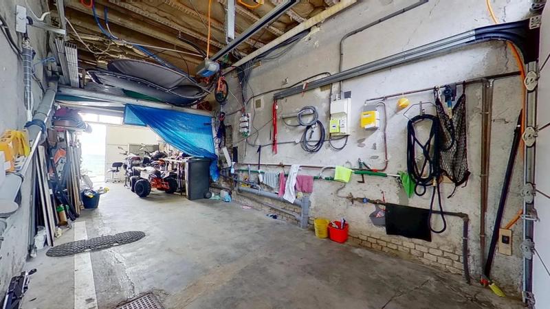 Maison - 180 m² - 8 pièces