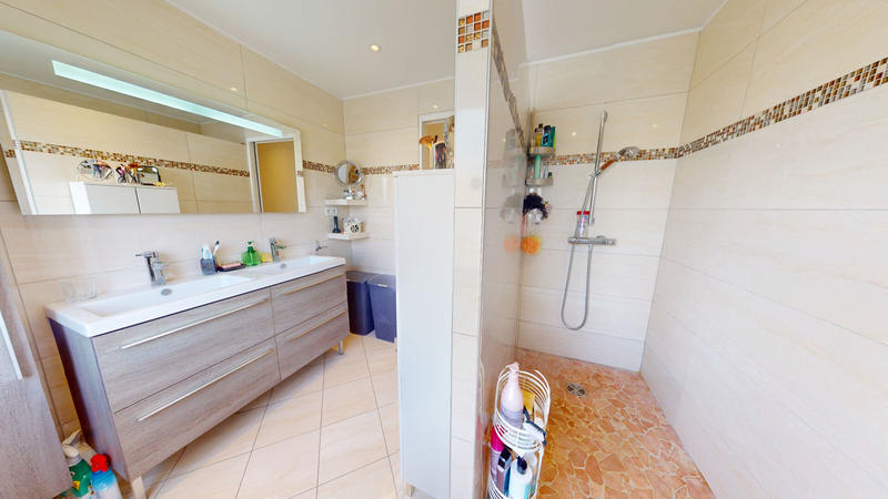 Maison - 115 m² - 4 pièces