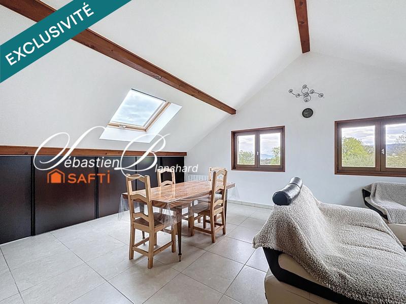 Villa - 270 m² - 9 pièces