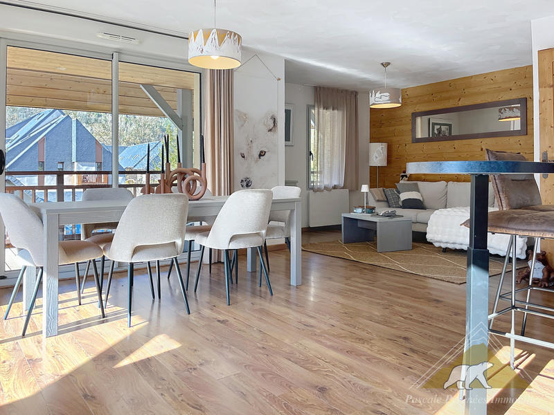 Appartement - 83 m² - 4 pièces