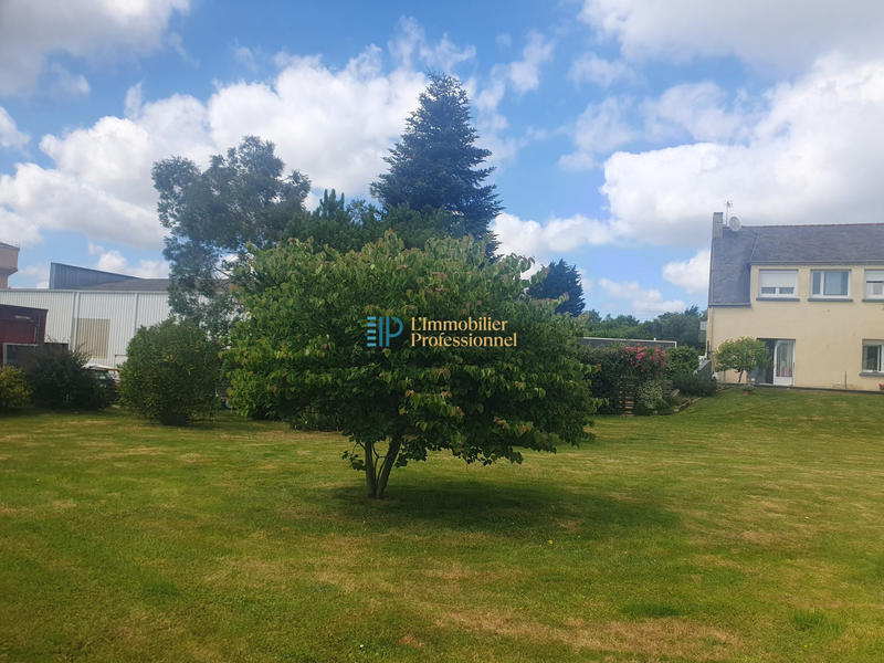 Local d'activités - 1 335 m²