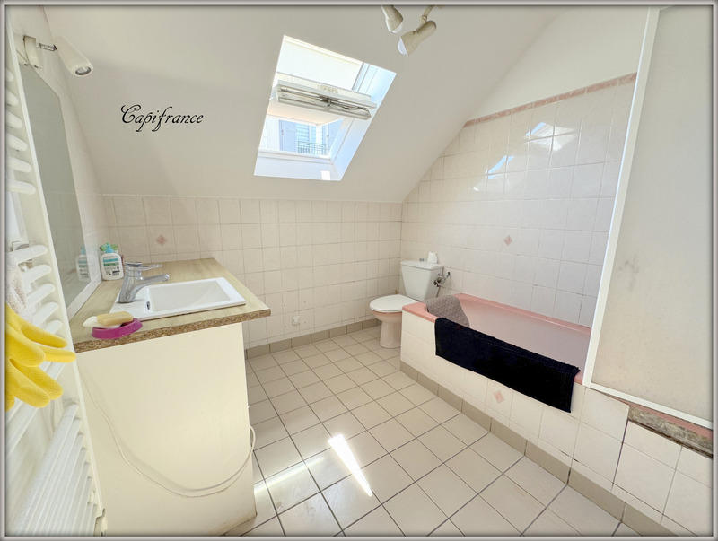 Maison - 110 m² - 6 pièces