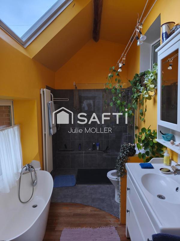 Propriété - 220 m² - 8 pièces