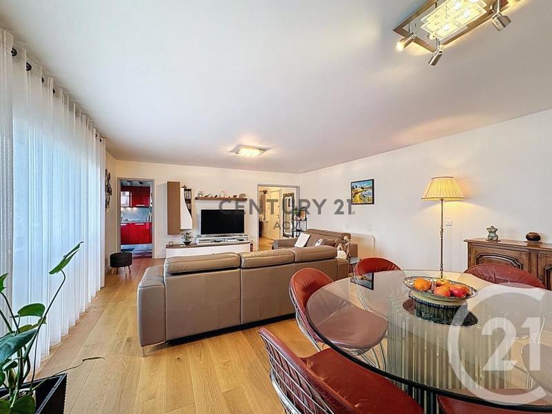 Appartement - 108 m² - 5 pièces