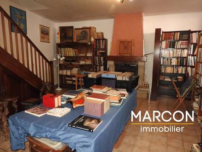 Maison - 214 m² - 8 pièces