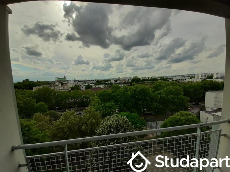 Chambre - 11 m² - 1 pièce