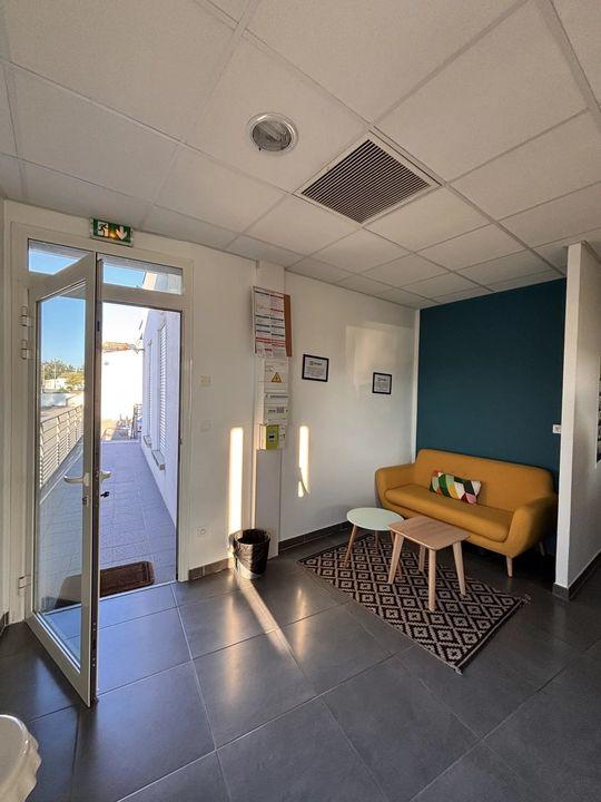 Local commercial - 70 m² - 3 pièces