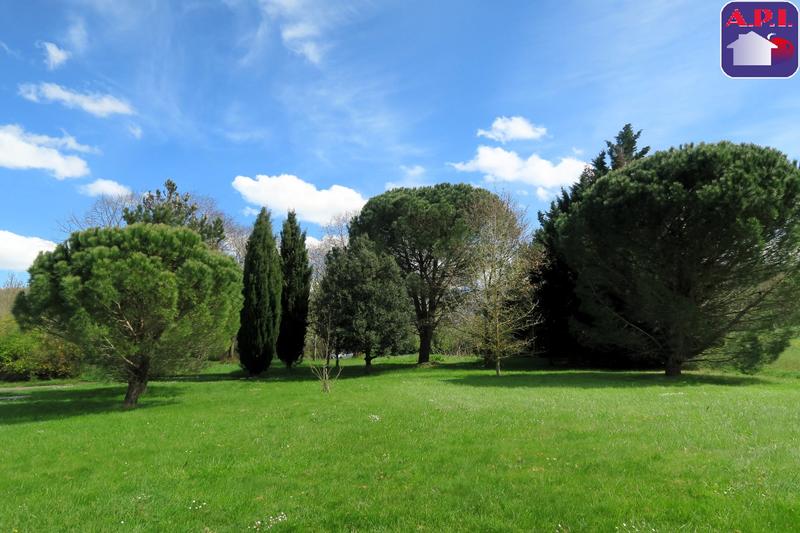 Maison - 224 m² - 6 pièces