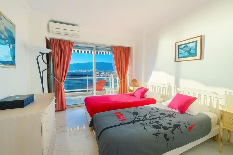 Appartement - 75 m² - 3 pièces