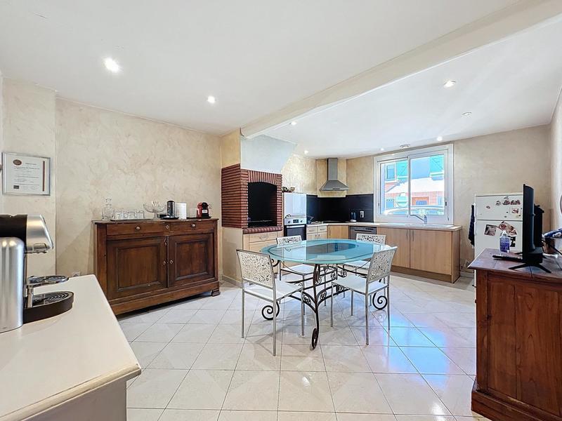 Maison - 188 m² - 6 pièces