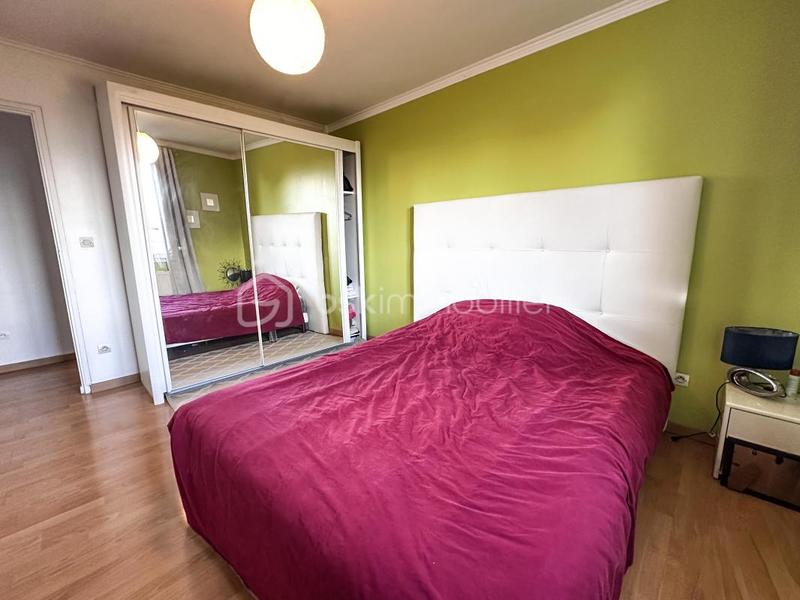 Maison traditionnelle - 183 m² - 8 pièces