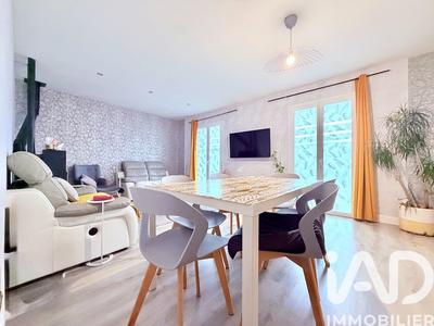 Maison - 87 m² - 4 pièces