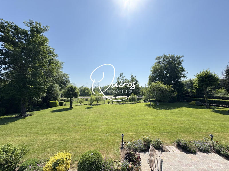 Maison - 137 m² - 7 pièces