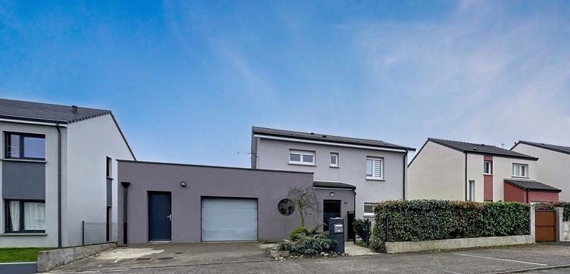 Maison - 152 m² - 7 pièces