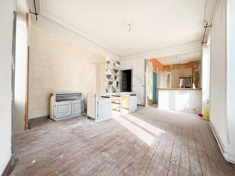 Immeuble - 6 pièces