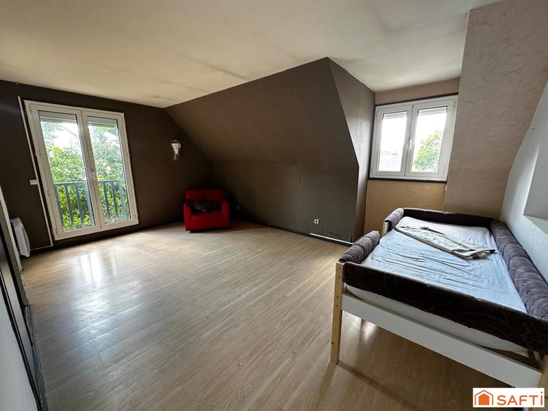 Maison - 209 m² - 8 pièces