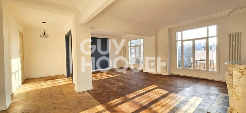 Appartement - 182 m² - 6 pièces