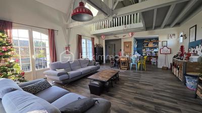 Maison - 197 m² - 6 pièces