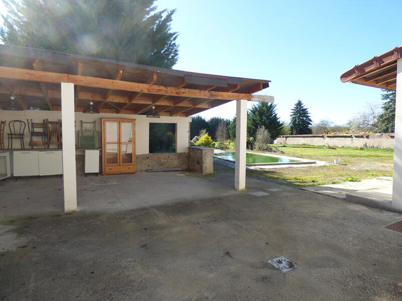 Maison - 160 m² - 7 pièces