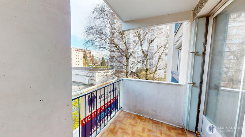 Appartement - 102 m² - 5 pièces