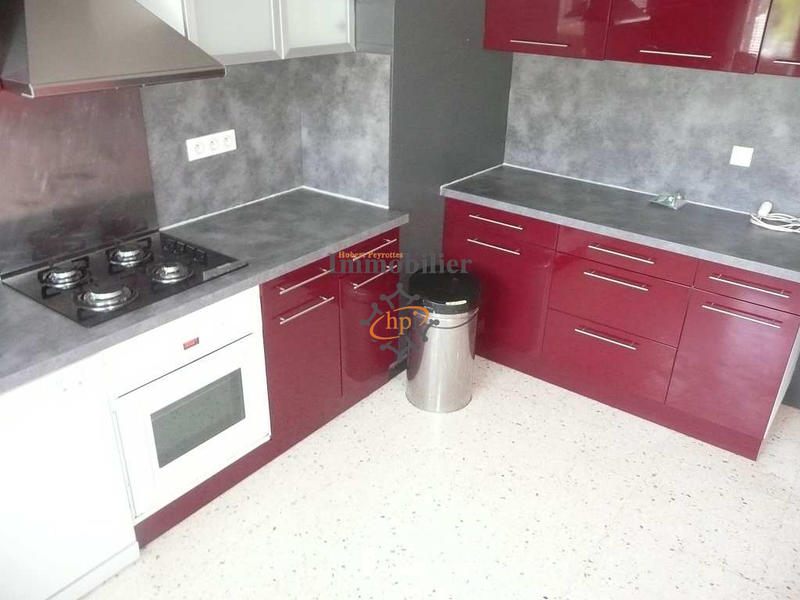 Appartement - 80 m² - 4 pièces