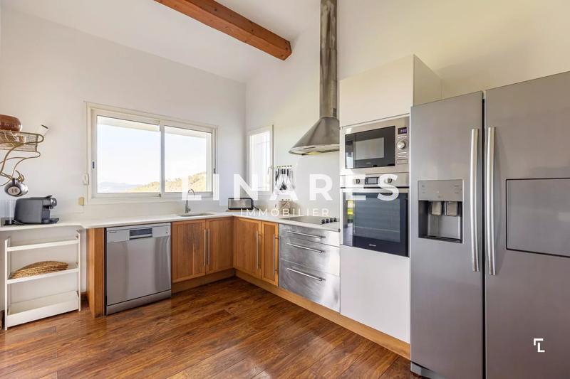 Maison - 168 m² - 5 pièces