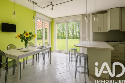 Maison - 215 m² - 8 pièces