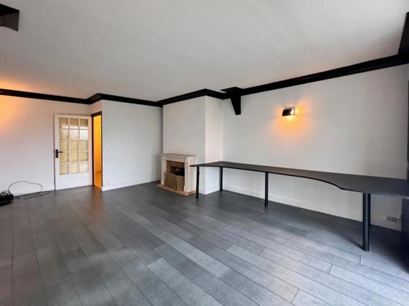 Maison - 309 m² - 10 pièces