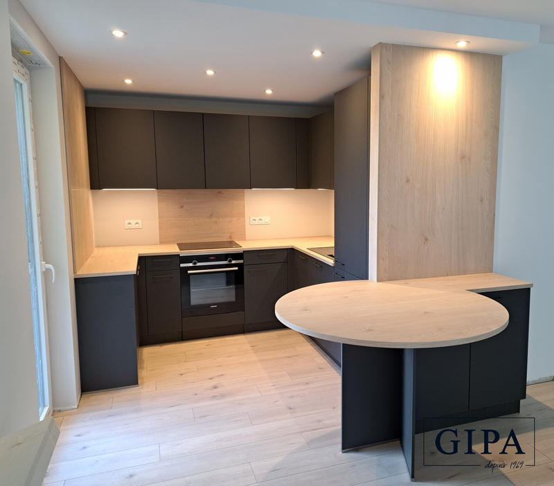 Appartement - 85 m² - 4 pièces