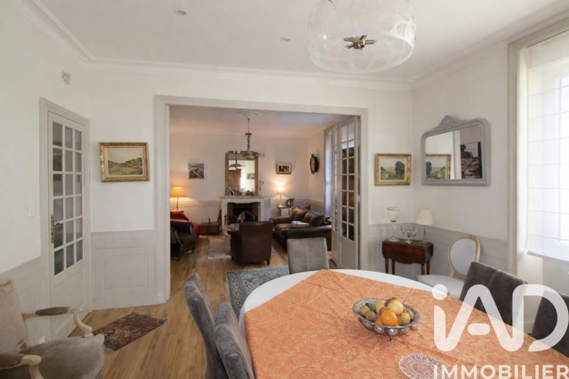 Maison - 400 m² - 10 pièces