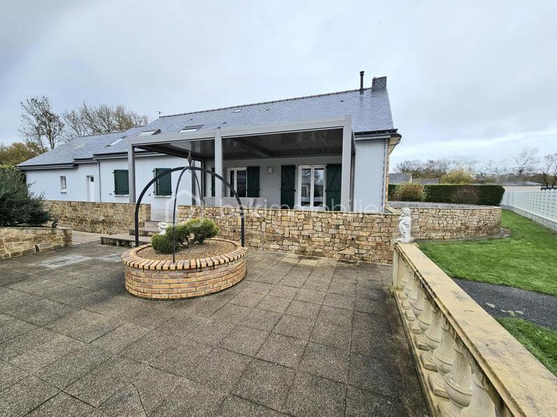 Maison - 140 m² - 6 pièces