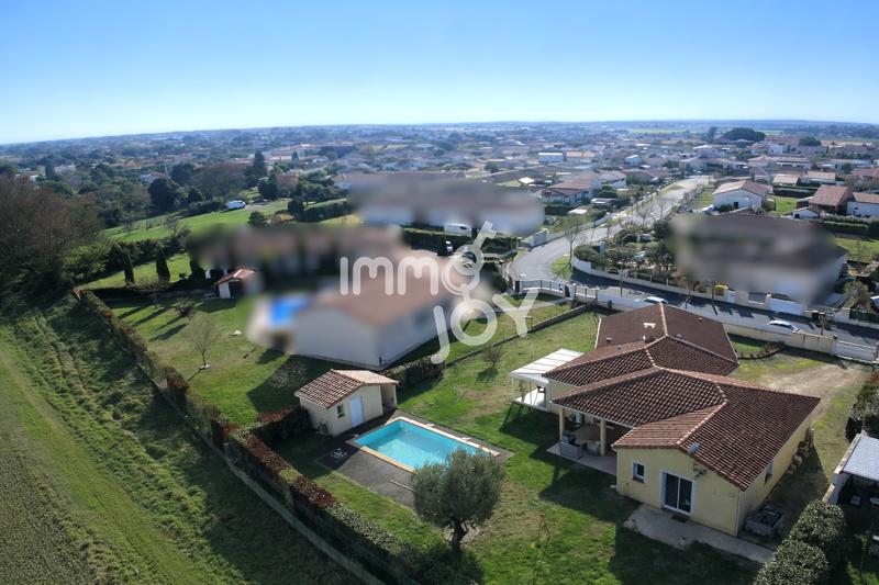 Maison - 171 m² - 7 pièces