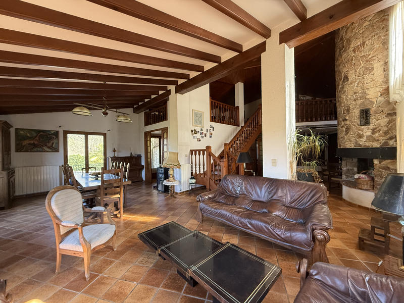 Maison - 210 m² - 4 pièces