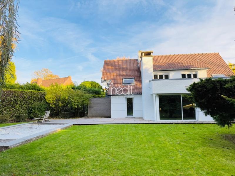 Maison - 180 m² - 6 pièces