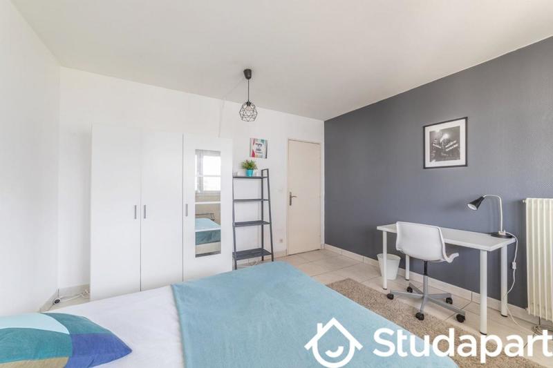 Chambre - 15 m² - 1 pièce