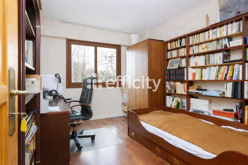 Appartement - 105 m² - 4 pièces