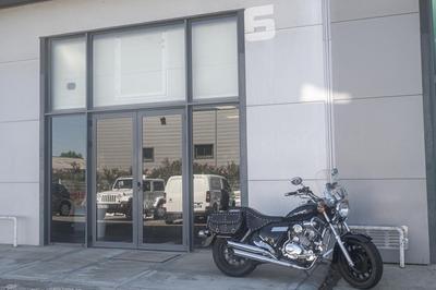 Local commercial - 180 m² - 7 pièces