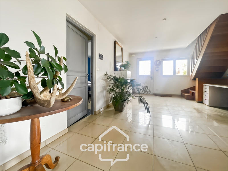 Maison - 180 m² - 6 pièces