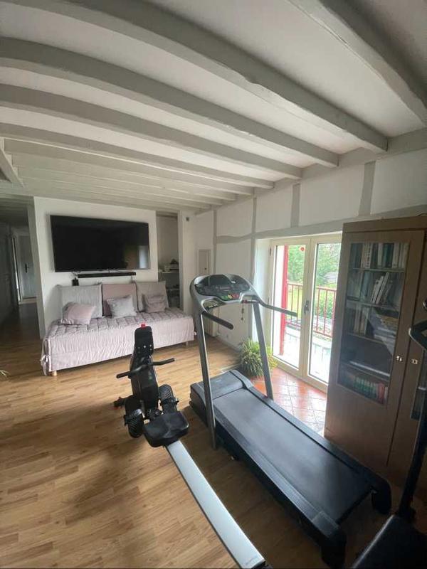 Maison - 180 m² - 7 pièces