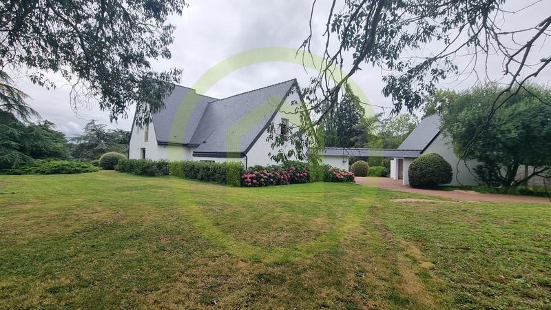 Maison - 263 m² - 7 pièces