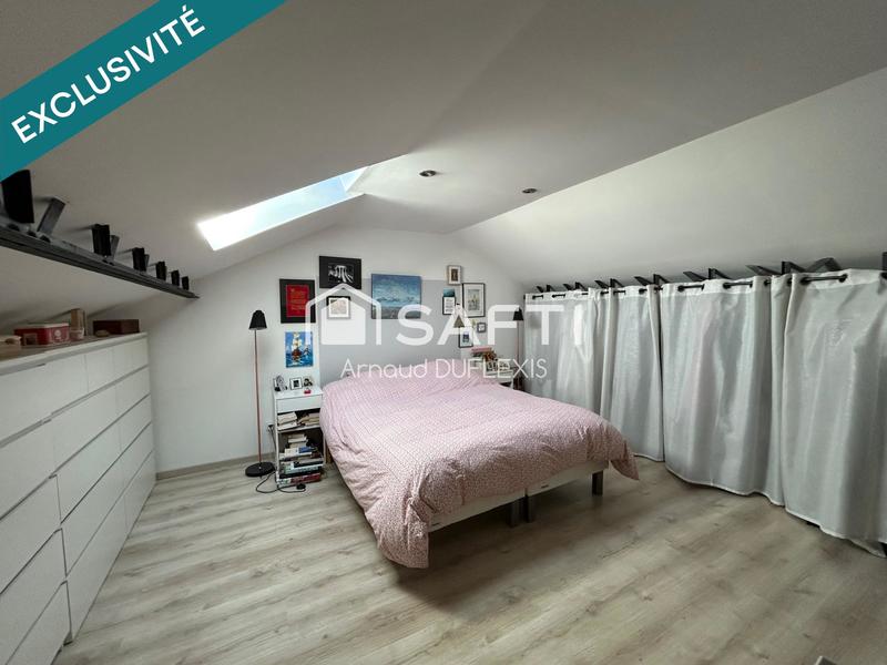 Loft - 130 m² - 6 pièces