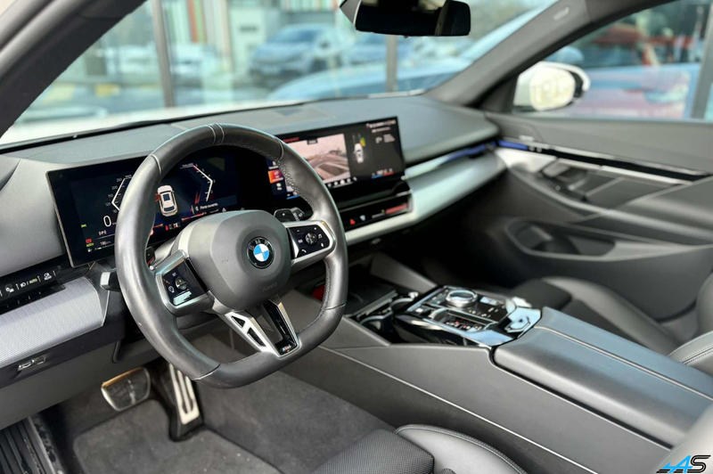 Bmw Série 5 Touring 520d Xdrive m-Sport 197ch Dkg Hk Attelage Caméra