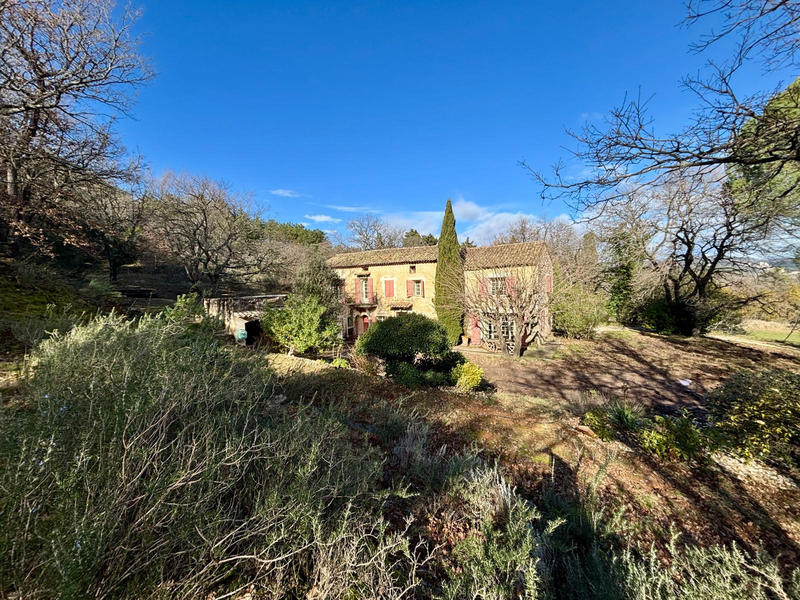 Mas - 250 m² - 7 pièces