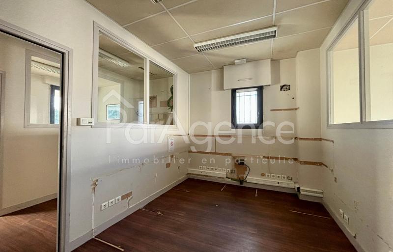 Local commercial - 140 m²