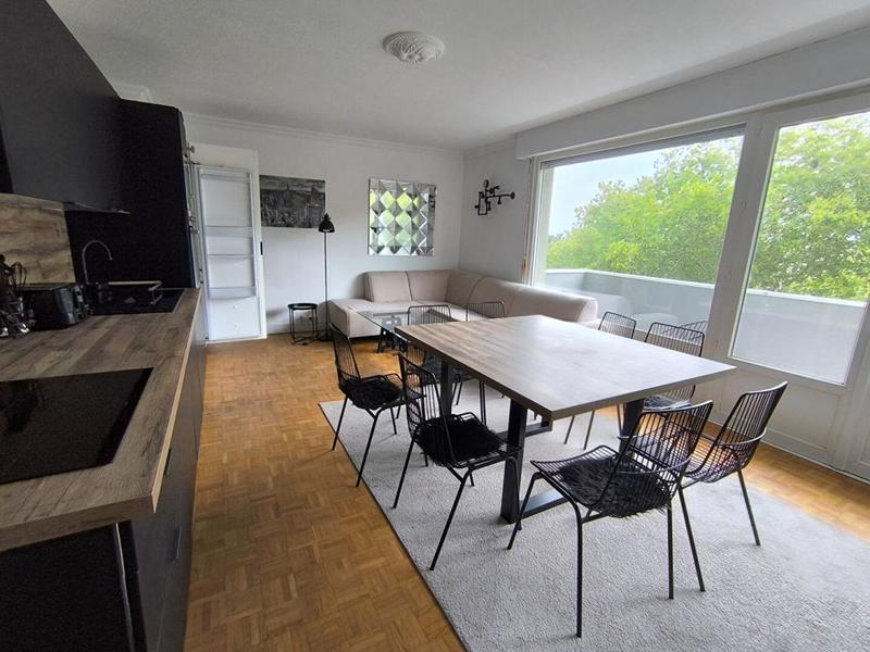 Appartement - 99 m² - 6 pièces