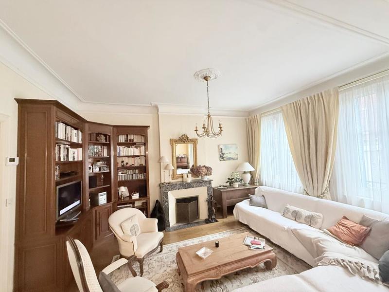 Maison - 170 m² - 5 pièces