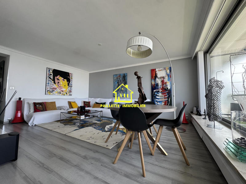 Appartement - 83 m² - 3 pièces