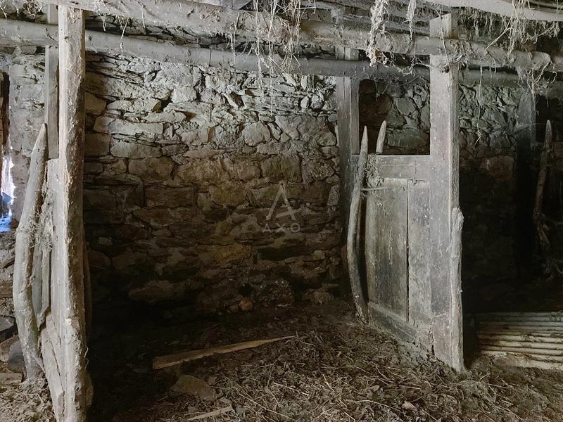 Grange - 120 m² - 2 pièces