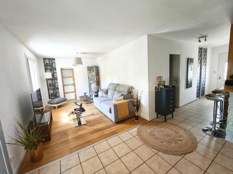 Maison de village - 123 m² - 5 pièces